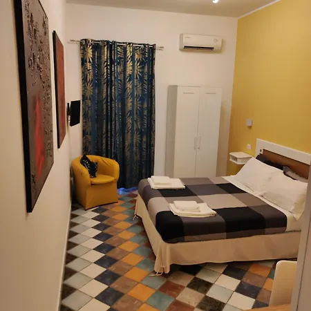 فندق مبيت وإفطار Firenze32 نابولي