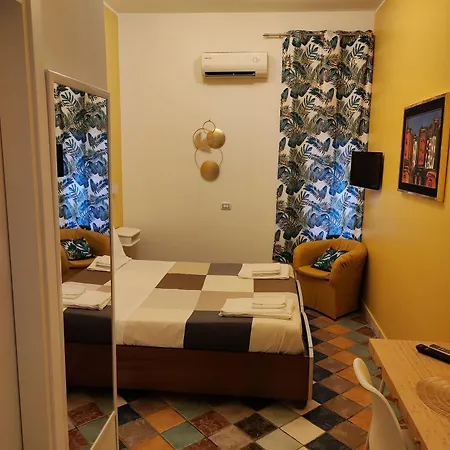 Firenze32 Bed & Breakfast Naples