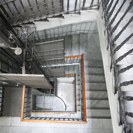 Firenze32 فندق مبيت وإفطار 4*