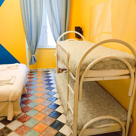 Firenze32 نابولي