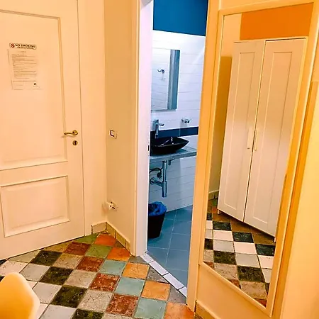Firenze32 4* نابولي