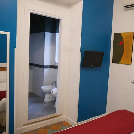 Firenze32 2* نابولي